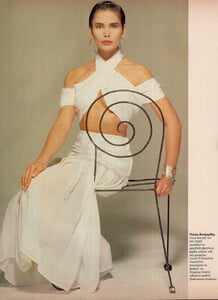 37-MARIECLAIREGR-May-1989-m.Unk-ph.TakisDiamantopoulos.jpg