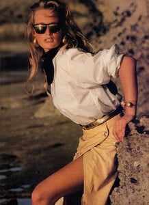 41-ELLEGR-May-1989-m.EstelleLefebure-ph.MarcHispard.jpg