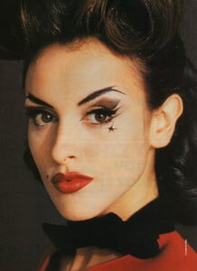 56-ELLEGR-Dec-1992-m.HelenaBarquillaClaudiaMasonDanielaPestova-ph.LotharSchmidGillesbensimon.jpg
