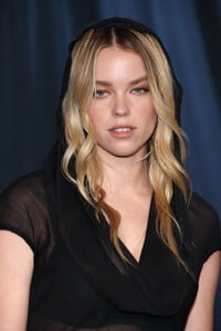 652963709_hqcelebcorner-net_09.jpg