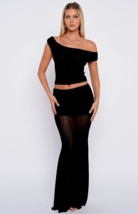 BriegeD - WFox - Need Your Heart Off Shoulder Top Black_Capture-18_cfc3b268-ede6-42e3.jpg