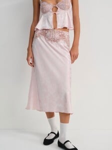 Camilla_Midi_Skirt_Pink_On_Model_1.jpg
