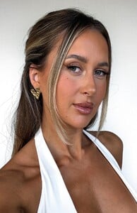 EVenz - WFox - Dominica-Earrings-Gold_18.03.25_06_1024x1024@2x.Progressive.jpg