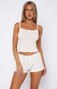 EVenz - WFox - Love Letters Mini Shorts Peach Blossom_F-ahtyEw.jpg