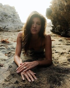 Editorial with @christinegischler Location #fuerteventura #editorial #editorials #canonswitzerla(4).jpg