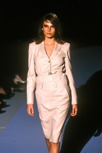 Gucci 1998 Women RTW 10.jpg