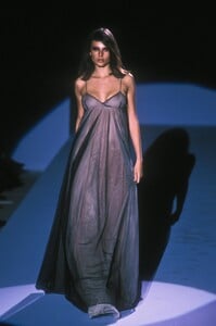 Gucci 1998 Women RTW 53.jpg
