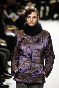 Iceberg 1998 Women RTW 14.jpg