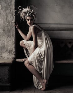 JosefinHedstrom_CondeNastBridesUK_CarlBengtsson_07.jpg