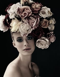 JosefinHedstrom_CondeNastBridesUK_CarlBengtsson_09.jpg