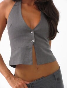 NSole - TMist - TM14383_TRISTAN_VEST_GREY_RESHOOT_BTS.jpg