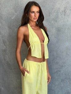 NSole - TMist - TM15318_LAINEY_TOP_BUTTER_1_71317b82-b3e7-467f.jpg