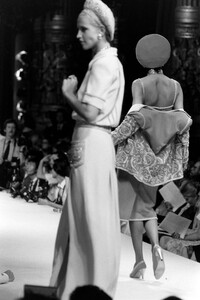 NitaSalovaara_ChanelHCFW1984_05.jpg