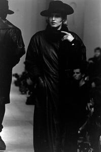 NitaSalovaara_KarlLagerfeldFW1985_01.jpg