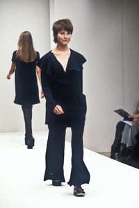 Prada 1994 Women RTW 1.jpg
