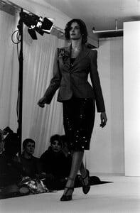 StephanieSeymour_MarcJacobsSS1995_01.jpg