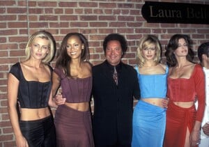 StephanieSeymour_Victoria'sSecret1997_09.jpg