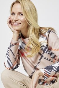 Ulla-2024-13-1366x2048.jpg