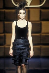 Valentino 1996 Haute Couture 45.jpg