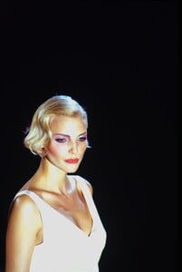 Versace-SS-95-9.jpg