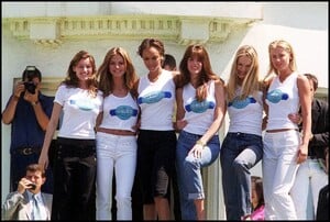Victoria'sSecret_Cannes2000_03.jpg