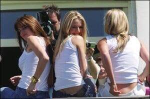 Victoria'sSecret_Cannes2000_10.jpg
