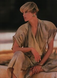 VogueDE_Feb1990_223.jpg