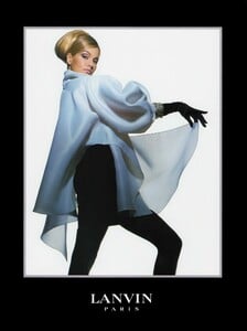 VogueParisSeptember1991_092.jpg