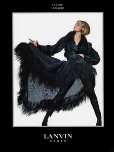 VogueParisSeptember1991_093.jpg