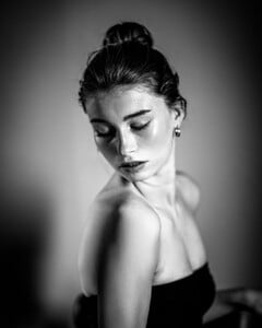 cute or coolMuse- @hannahdierks_ Photo- @boris_bethge only windowlight#fineartphotography #bnwp(1).jpg