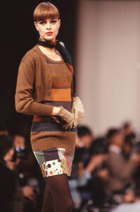 danielazk-AngeloTarlazzi  RTW Fall Winter 1989-1990.jpg