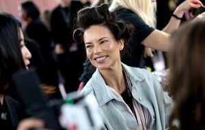dl.beatsnoop.com-3000-eNp4UPHQ71.jpg