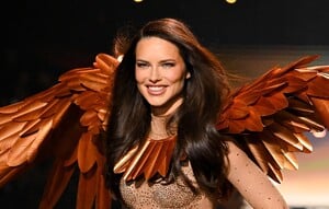 dl.beatsnoop.com-final-RFw6h9PEce.jpg