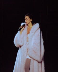 dualipa_1760032487_3739746016573972371_12331195.jpg