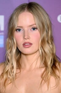 ellie-bamber-10.jpg