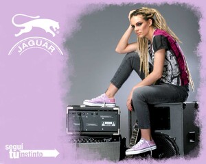 jaguar_women_01_1024.jpg