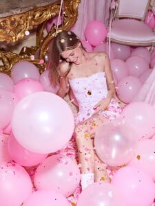 loveshackfancy_527340733_18521832391031905_6245658282908684975_n.jpg