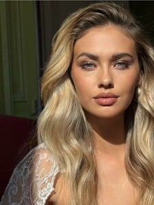 natali_yakoobov_1760201863_3741166842715883652_1513100378.jpg