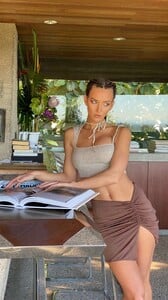 rachelcook14-2025-10-24T16-44-45.jpg