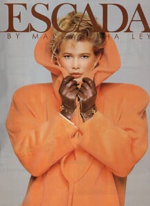 03-MARIECLAIREGR-Oct-1990-ESCADA-m.ClaudiaSchifferStephanieJanes-ph.Unk.jpg