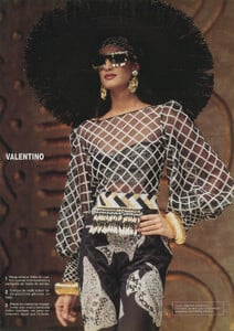 1993-ss-Hola-YG-Valentino-2.jpg