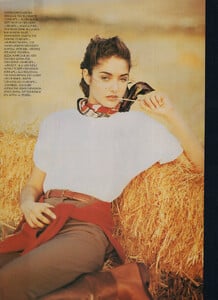 20-MARIECLAIREGR-Sept-1992-m.LorenaGiaquinto-ph.KostasCoutayar.jpg