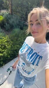 [2025.11.02] elizabethcturner_3757260689145728901.jpg