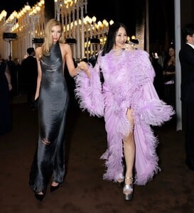 [2025.11.02] evachowofficial_572947401_17924577330154456_3986132565260900891_n.jpg