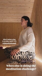 [2025.11.04] kellygale_3758846047121141975.jpg