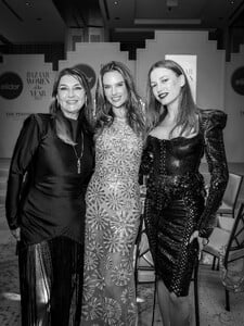 [2025.11.05] harpersbazaarturkiye_572767194_18537054193003423_9008706140693112841_n.jpg