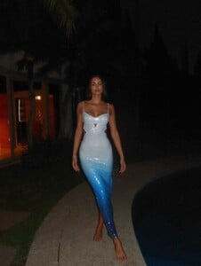 [2025.11.08] sofiaresing_575930857_18538129705031551_1685902429111248241_n.jpg