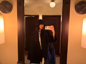 [2025.11.15] kendalljenner_581685965_18975093763044931_4496606182239775438_n.jpg