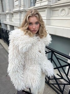 [2025.11.27] hoskelsa_588628927_18542011648010569_2269716261720950510_n.jpg