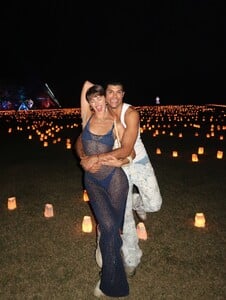 [2025.11.11] carmellarose_573595241_18546912517035727_7959198140814805284_n.jpg